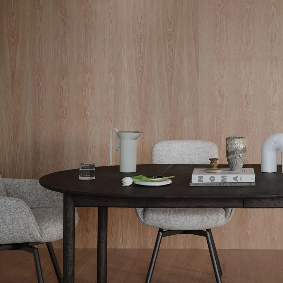 Rowico Derrymore-ruokapöytä, pyöreä