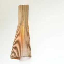 Secto Design Secto 4230 -seinävalaisin