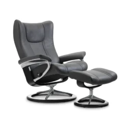 Stressless Wing-lepotuoli + rahi Signature-jalalla